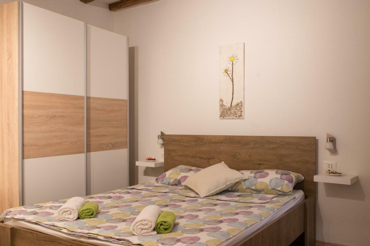 Apartment Vale Rovigno Esterno foto