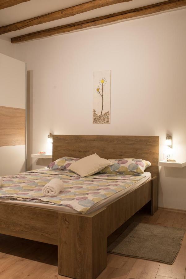 Apartment Vale Rovigno Esterno foto